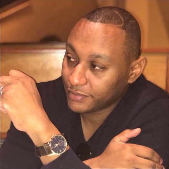 Meet your Posher, Kelvin - Picture 1 of 1